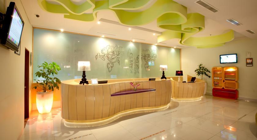 Ibis Styles Yogyakarta Hotel Exterior photo